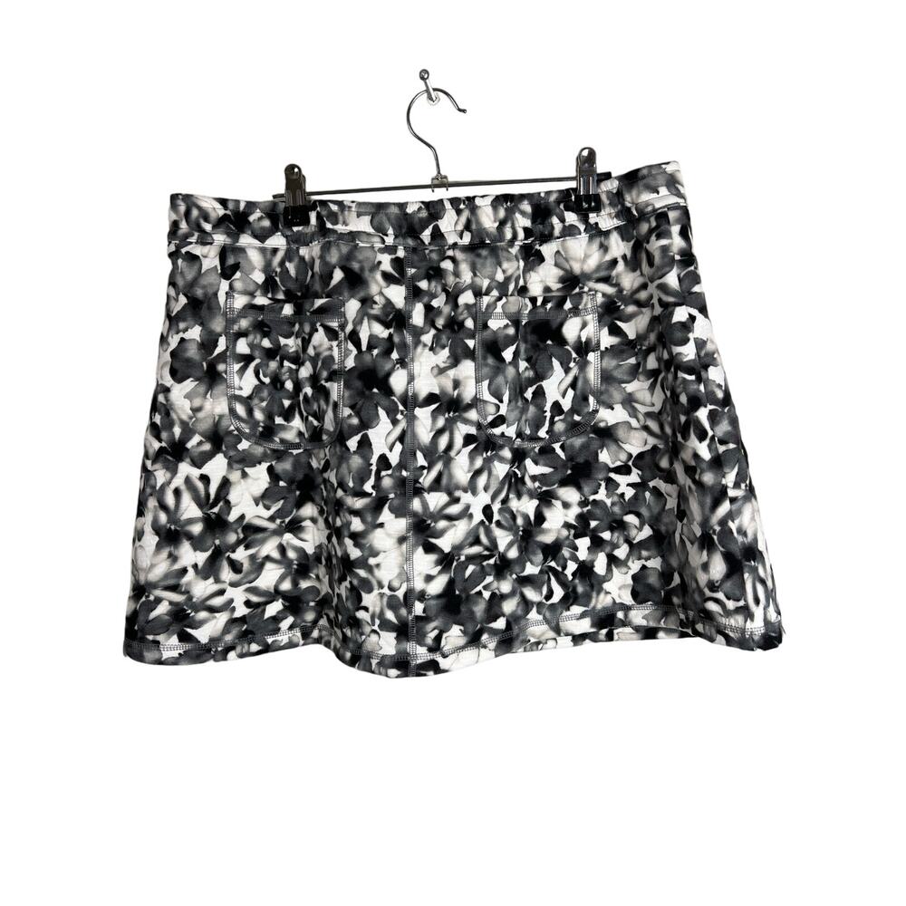 Isaac Mizrahi Soho Petite Quilted Knit Jacquard Skort PITCH BLACK NWOT SIZE 3XP - Picture 3 of 10